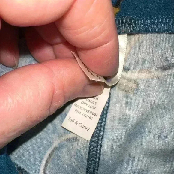 Lularoe TC‎ “unicorns” leggings bundle of 2pk! VGUC. Slight wear& pilling. - Picture 12 of 13